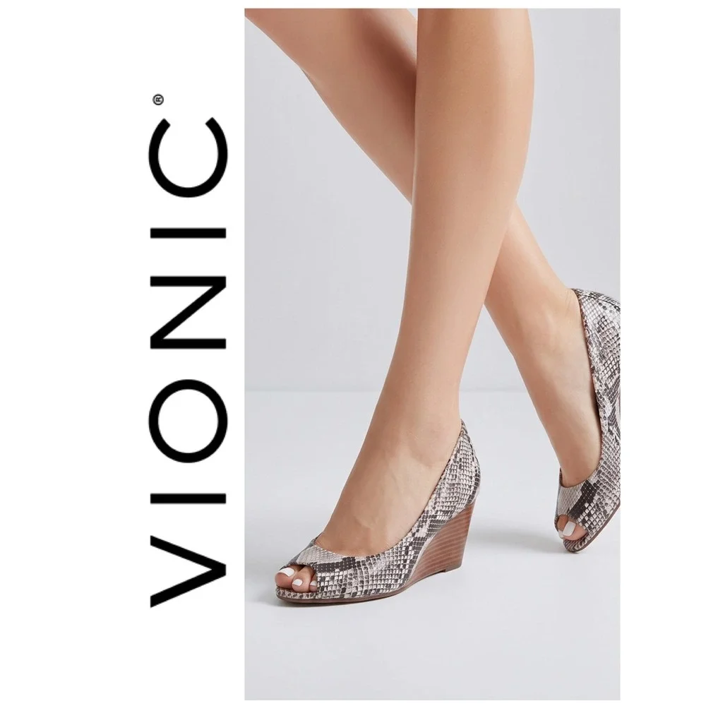 Vionic Bria Snakeskin Peep Toe Wedge Open Toe Pumps Brown/Tan